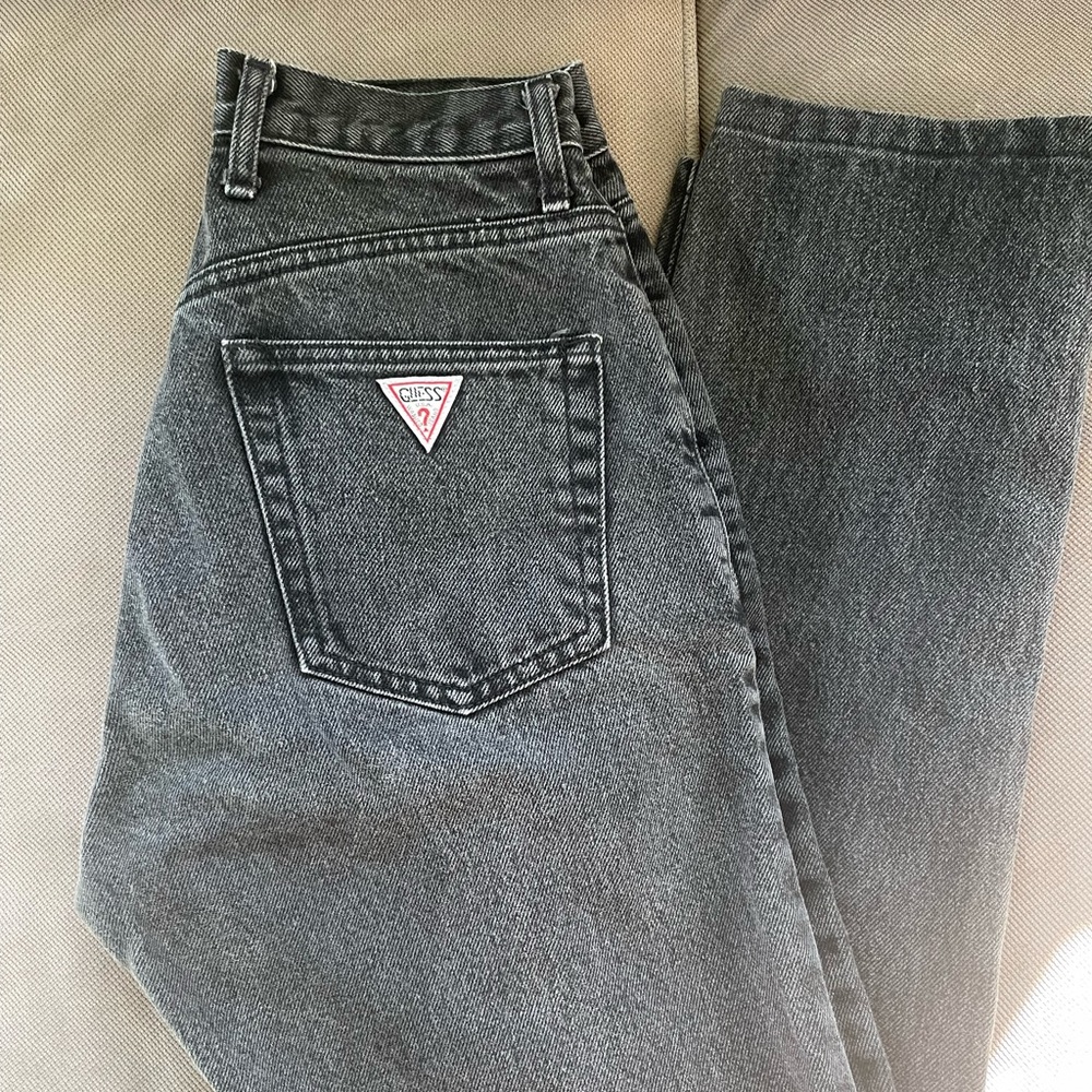 MOVING SALE! Accepting all offers!! VTG black GUESS jeans